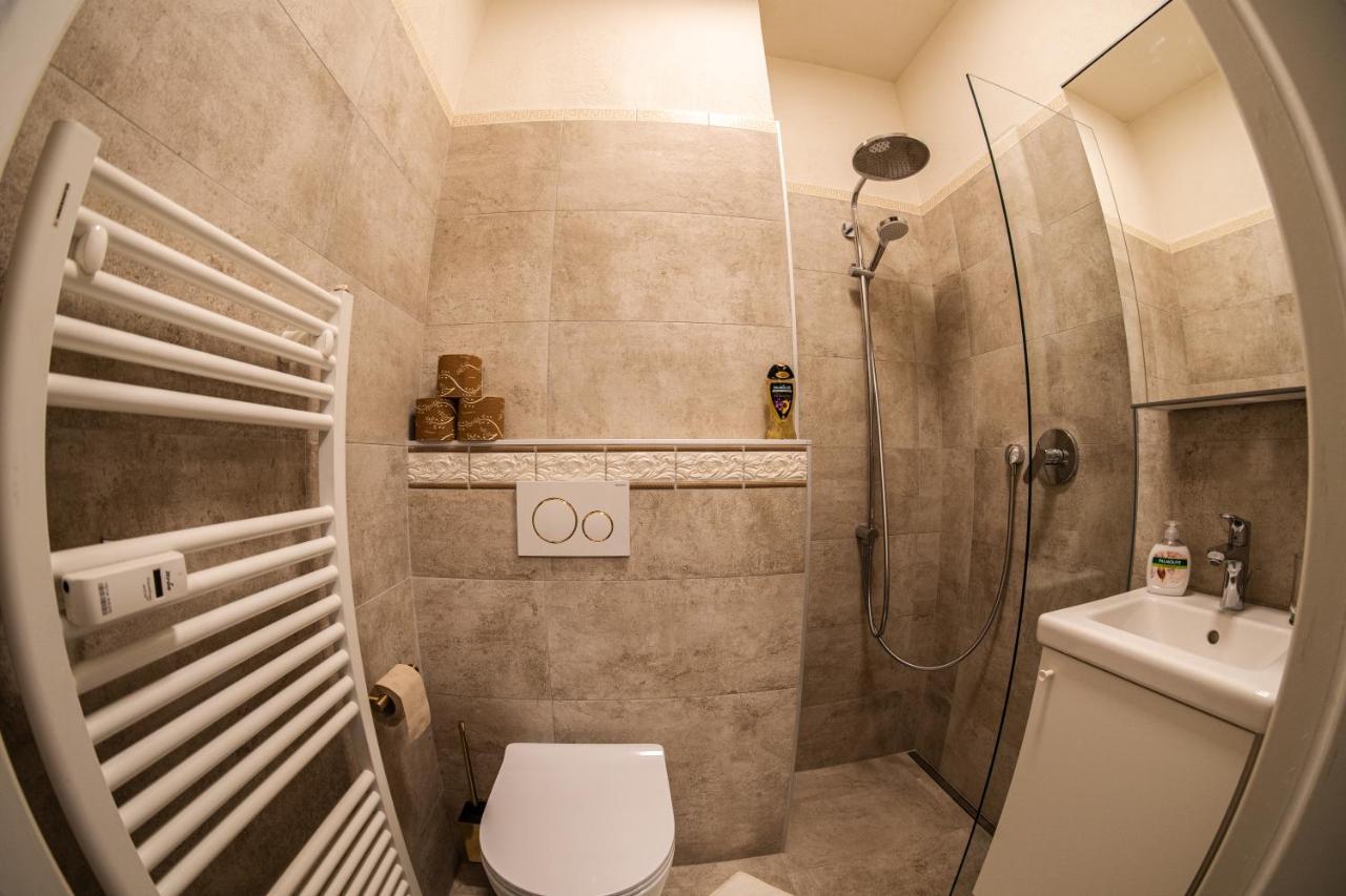 Flow Winkel Love Und Happiness Apartment Meran